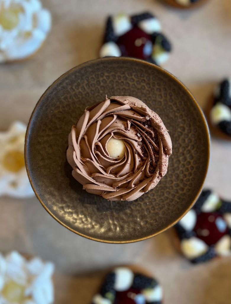 Tarte Chocolat 70%, Fêve de Tonka et Noix de Pécan